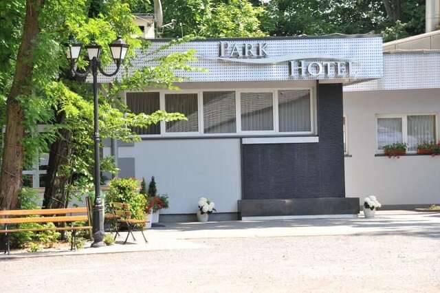 Отель Park Hotel Dobrodzień Dobrodzień-13